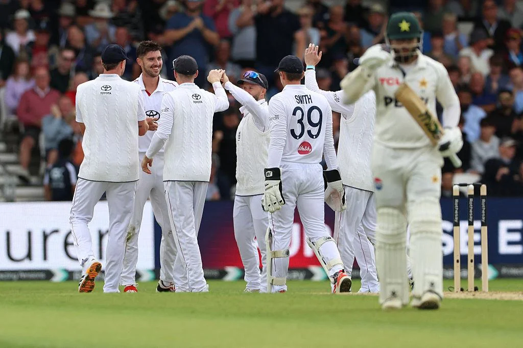 England vs Pakistan 1st Test Day 2: England Lead by 195 Runs